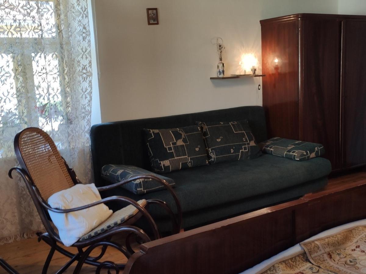 Terez Haza Hotel Pazmand Exterior photo